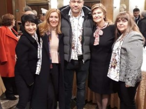 Кубрат Пулев ухажва първите дами на ГЕРБ
 
