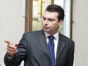 Калоян Паргов, лидер на БСП-София: ГЕРБ настъпиха мотиката с Елена Йончева
 