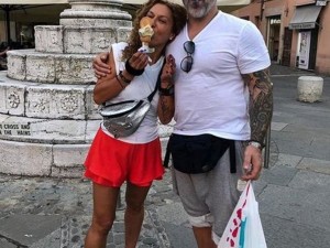 Докато спецсъдът си мисли, че лежи в германска клиника, Златко Баретата в Италия на шопинг с жена си
 