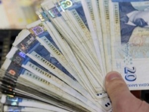 200 000 българи взимат над 9 бона заплата