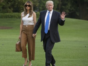 Тръмп и Мелания напускат Белия дом
 