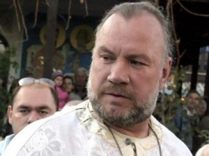 Отец Боян Саръев: Българинът ходи при врачки и баячки, вместо да се моли в храма
 
 