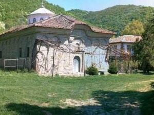 Чудодейна икона спасява от катастрофи в Килифаревския манастир
 