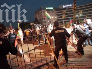 Петър Волгин: Няма истински протести без истински бой
 