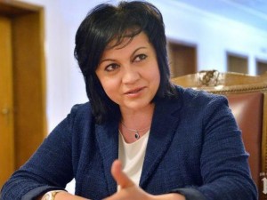 Нинова се похвали с отрицателен тест за коронавирус