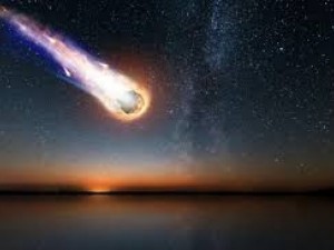 Най-ярката комета лети към Земята 
 