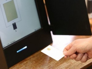 Машините за гласуване са шок за пенсионерите

 