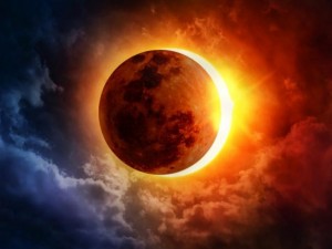 Слънчево и лунно затъмнение през 2022 г.
 