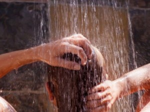 Учени от Харвард: Къпането с гореща вода пази от инсулт и инфаркт!
