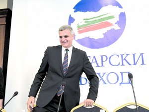 Стефан Янев, лидер на партия „Български възход“: Чуваме се редовно с Руман Радев, имаме 
много общи визии за развитието на България