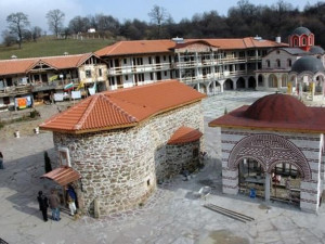 Още 2 тежкоболни жени оздравяха в Гигинския манастир 
