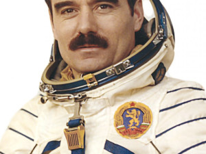 Как съветски генерали смениха името на космонавта Георги Иванов