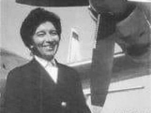Ето я първата българка, приземила самолет на летище „Хийтроу“