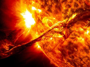 Мощна слънчева буря отключва апокалипсис през 2025 г. 
