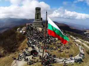 „Галъп“: 2/3 от българите искат 3 март за национален празник