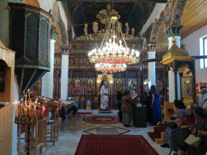 Бездетни зачеват след молитва в 180-годишен храм