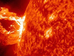 Слънчеви изригвания побъркват Земята
 