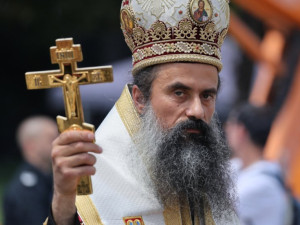 Може ли да се усмихва патриарх Даниил
 