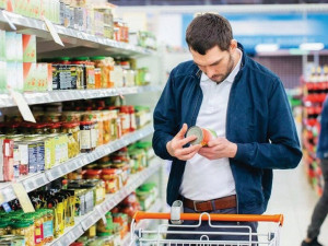 Търговци ни цакат със 70% надценка на борсови цени
