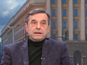 Димитър Манолов: Работещите пенсионери не трябва да получават пенсия
 