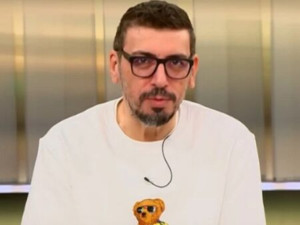 Геро ляга под ножа, ще си прави абдоминопластика (Снимки)