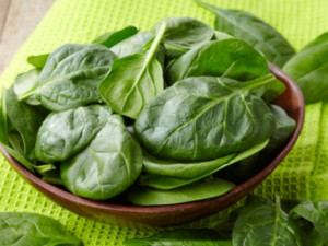 Спанак и броколи срещу тъмни петна по кожата