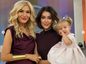 Гала празнува първия рожден ден на внучката Лора (Снимки)