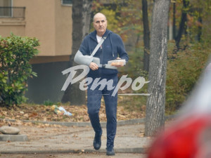 Политическият труп Цветанов живее като цар в мезонета със собствен асансьор (Снимки)