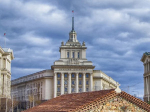 Над 8 бона депутатска заплата, президентът с 16 000 лева на месец