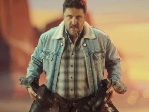 Мачото Асен Блатечки стана квадратен
