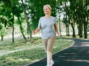 5 часа бързо ходене седмично държат далеч рака
