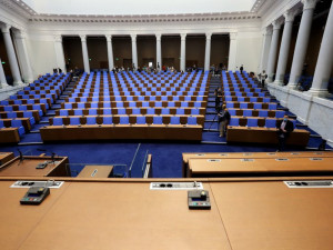 Депутатите с&nbsp;воаяжи в чужбина&nbsp;за над 749 000 лв.