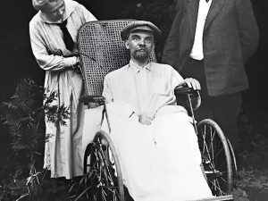 Кошмарният край на Ленин (Снимки)
