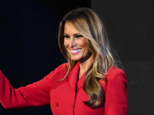 Домашната маска за лице на Мелания Тръмп
