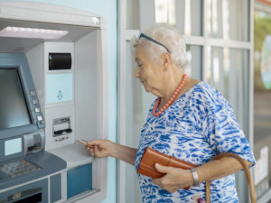 355 хил. пенсии&nbsp;ще бъдат преизчислени от 1 април