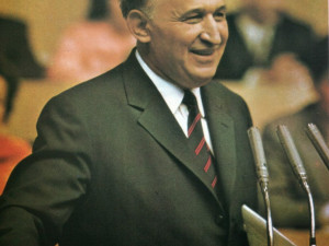 Какви бяха заплатите в ЦК на БКП през 80-те