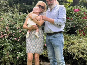 Роди се второ внуче на Слабаков и Ернестина (Снимки)
&nbsp;