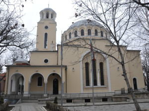 Хаосът в държавата тласка&nbsp;хората към църквите